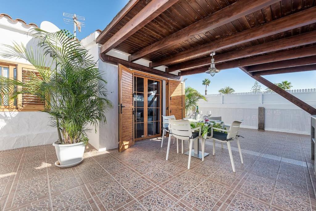 Bungalows Los Arcos 77 San Bartolomé Екстериор снимка