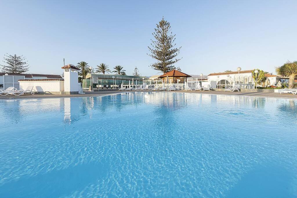 Bungalows Los Arcos 77 San Bartolomé Екстериор снимка