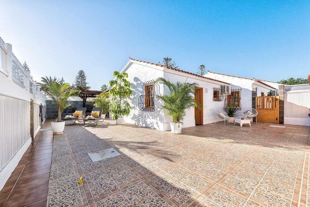 Bungalows Los Arcos 77 San Bartolomé Екстериор снимка