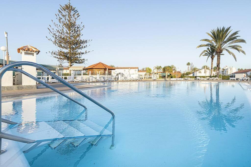 Bungalows Los Arcos 77 San Bartolomé Екстериор снимка