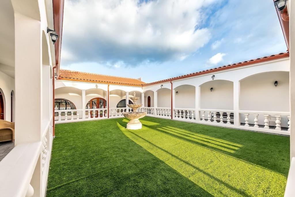 Bungalows Los Arcos 77 San Bartolomé Екстериор снимка